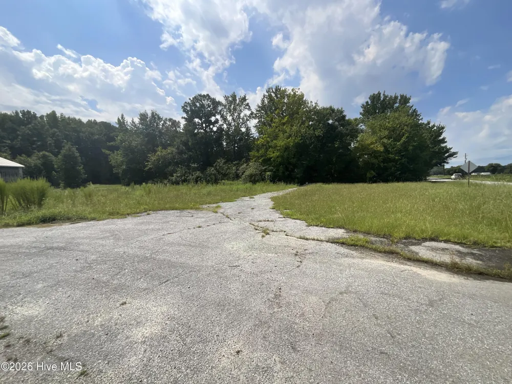 2313 Carolina 222 Greenville, NC 27834