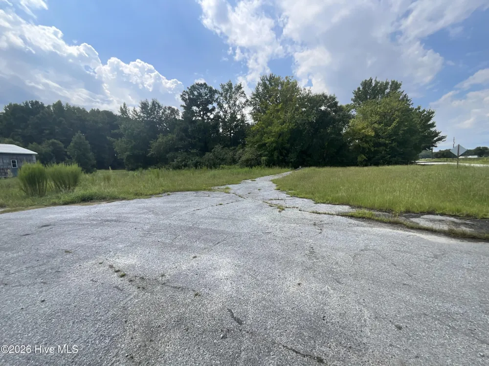 2313 Carolina 222 Greenville, NC 27834