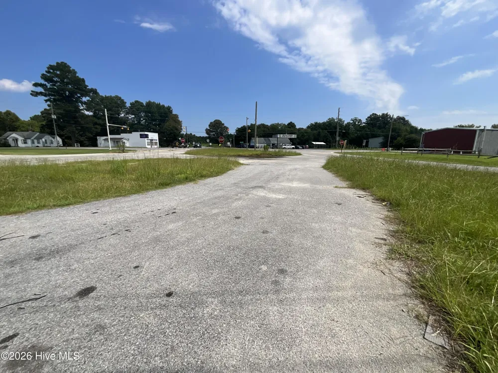 2313 Carolina 222 Greenville, NC 27834