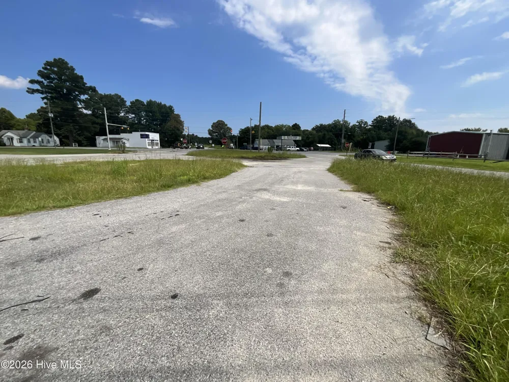 2313 Carolina 222 Greenville, NC 27834