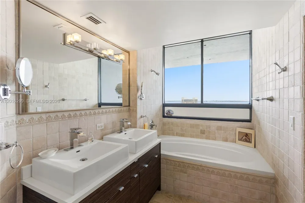 1330 West Ave #PH05 Miami Beach, FL 33139