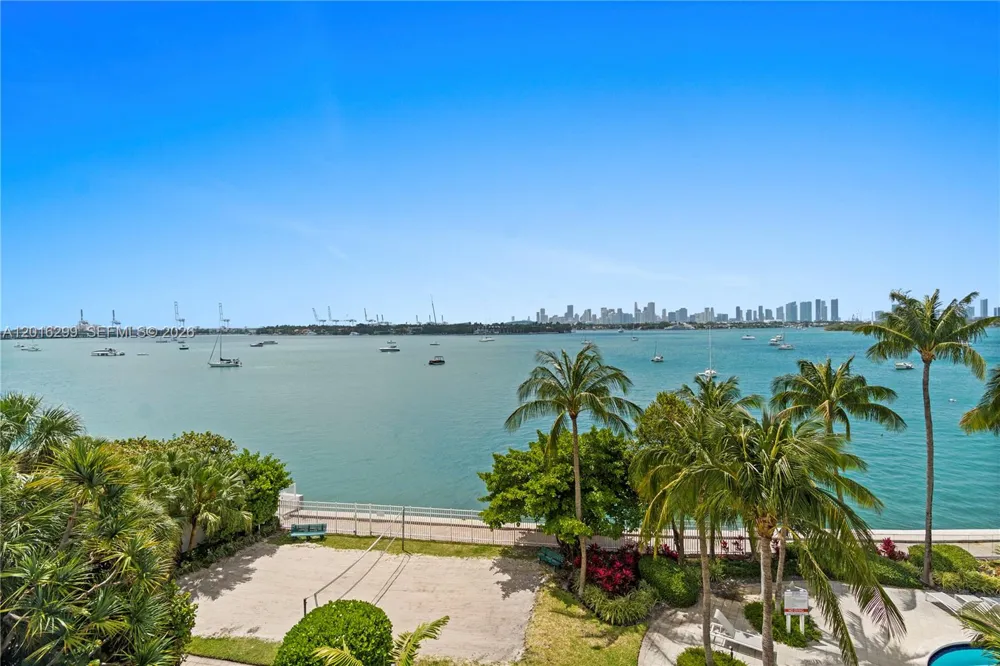 1330 West Ave #PH05 Miami Beach, FL 33139