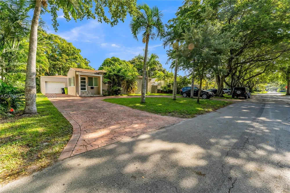 125 NW 88th St #0 El Portal, FL 33150