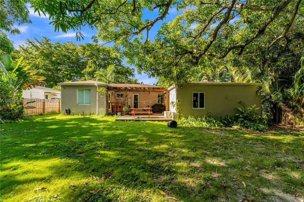 125 NW 88th St #0 El Portal, FL 33150