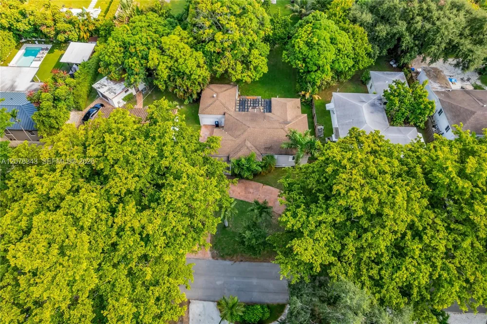 125 NW 88th St #0 El Portal, FL 33150
