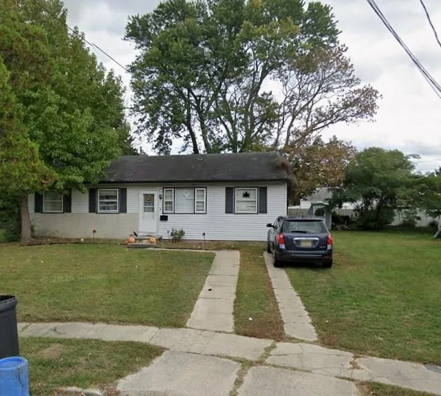 6 Linden Cove Rio Grande, NJ 08242