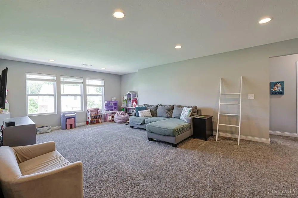 1694 Federal Creek Lane Hamilton, OH 45039