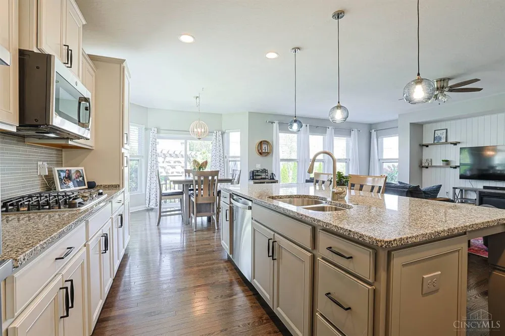 1694 Federal Creek Lane Hamilton, OH 45039