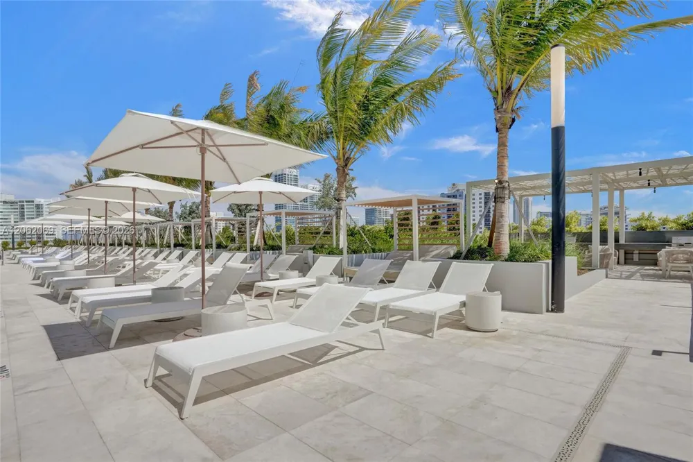 580 72nd St #1809 Miami Beach, FL 33141