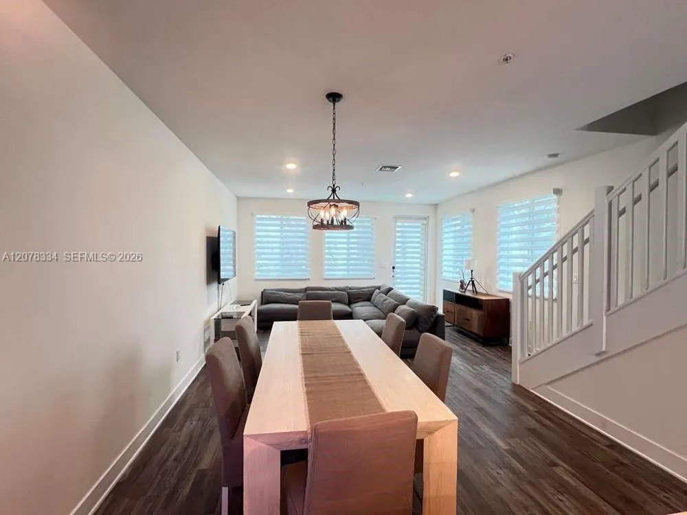 10229 NW 64th Ter #101 Doral, FL 33178