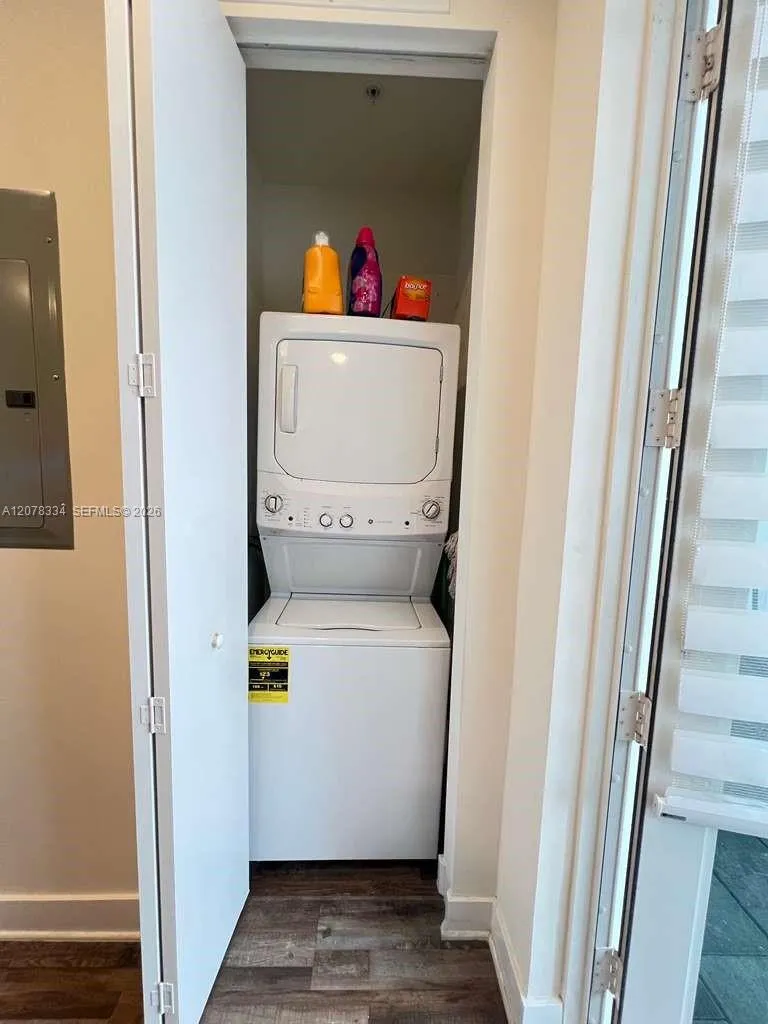 10229 NW 64th Ter #101 Doral, FL 33178