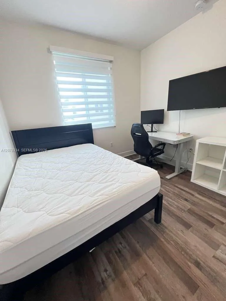10229 NW 64th Ter #101 Doral, FL 33178