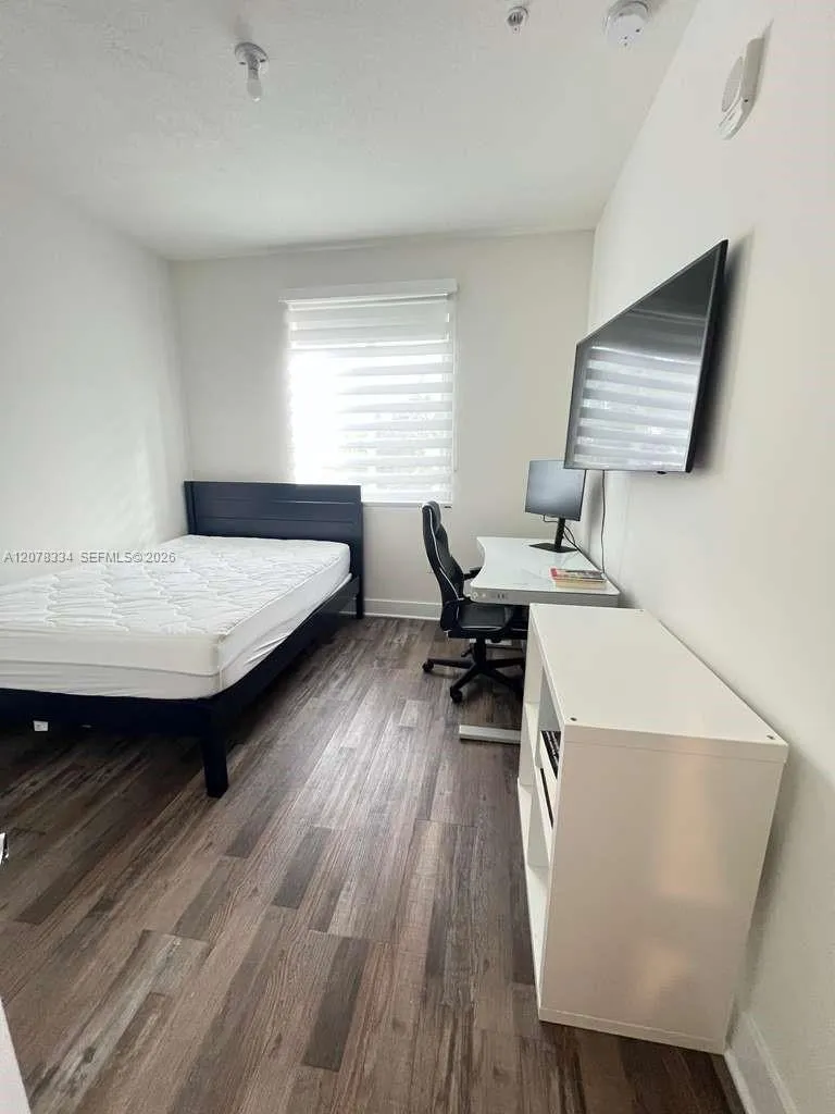 10229 NW 64th Ter #101 Doral, FL 33178