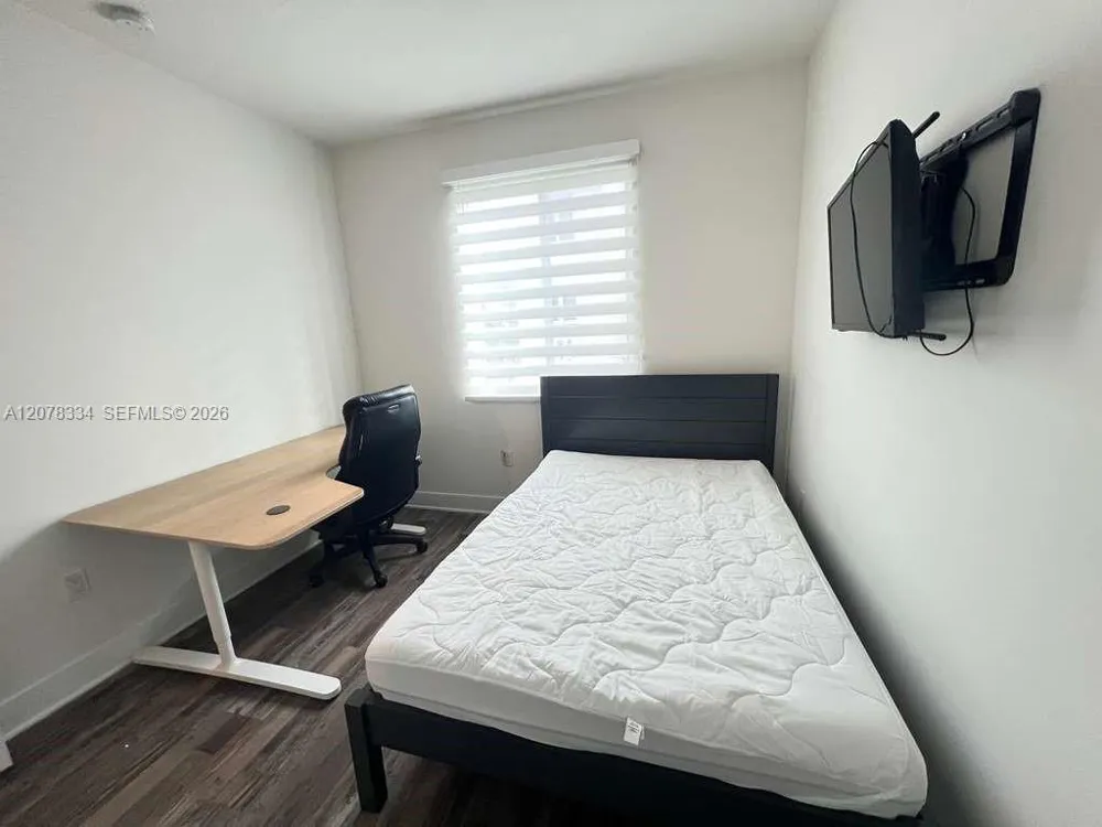 10229 NW 64th Ter #101 Doral, FL 33178
