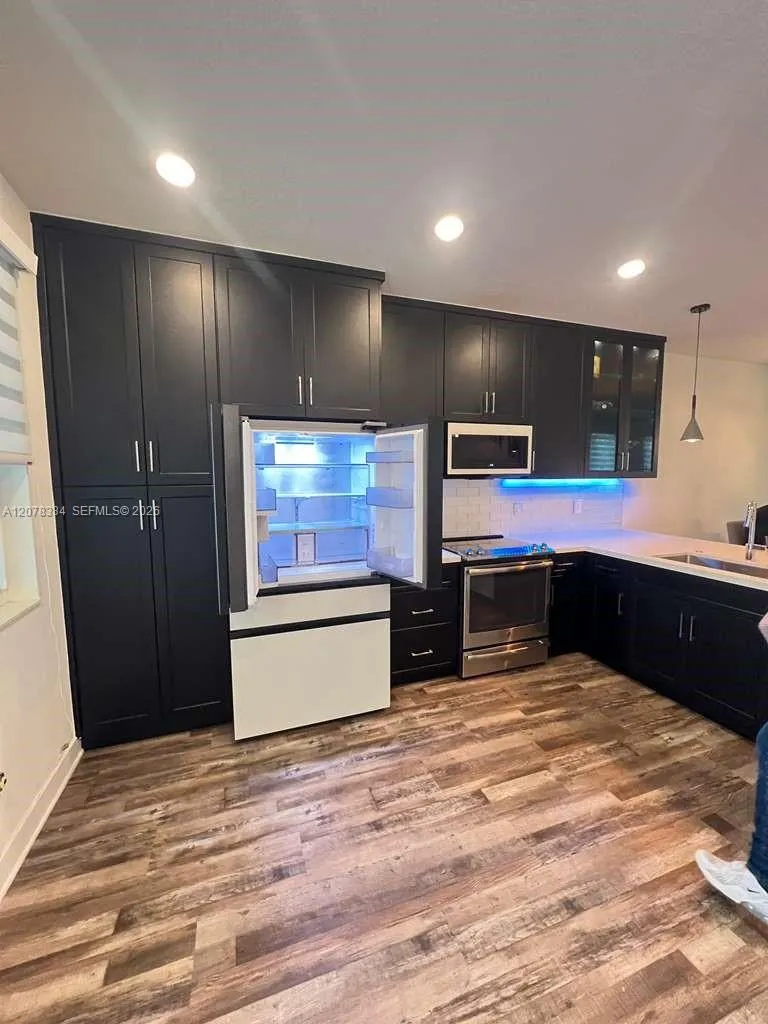 10229 NW 64th Ter #101 Doral, FL 33178