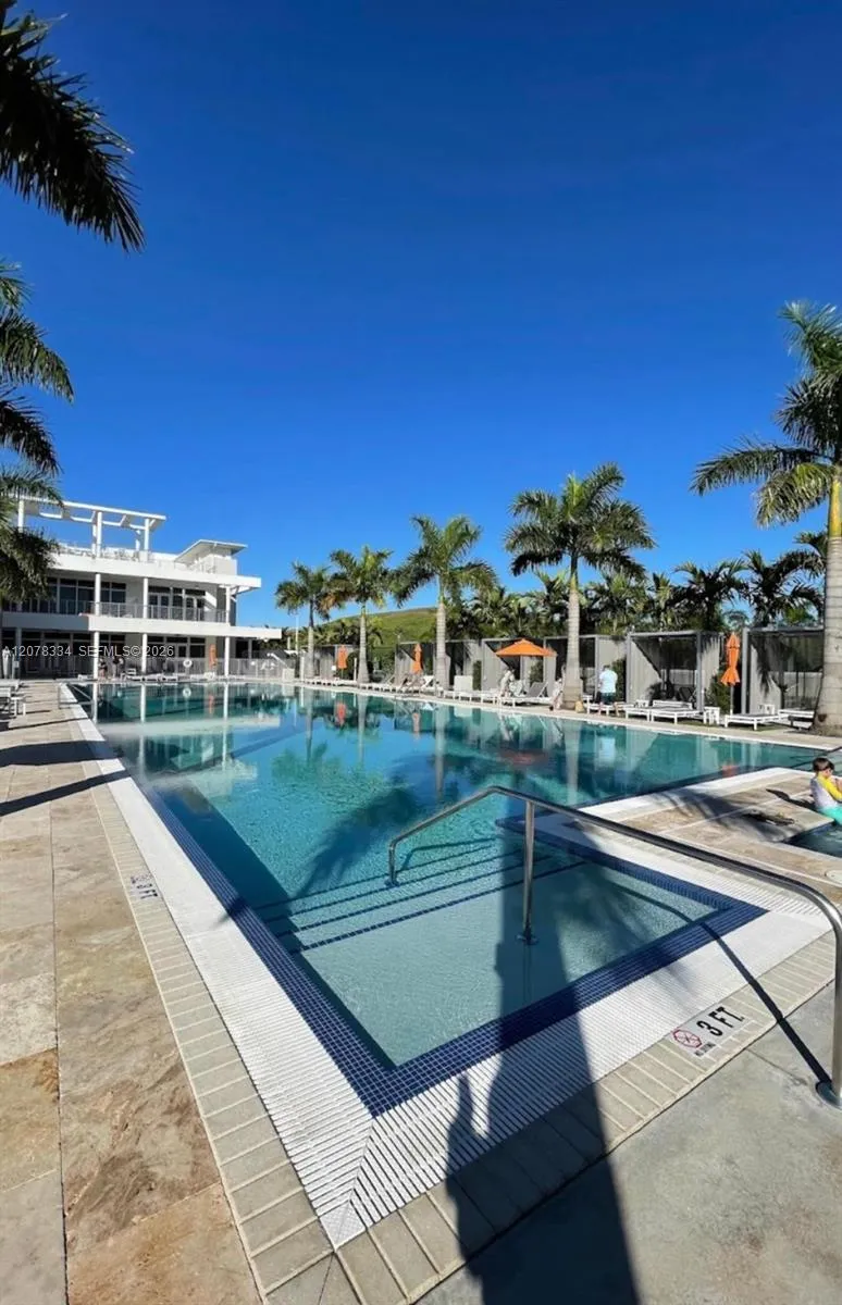 10229 NW 64th Ter #101 Doral, FL 33178