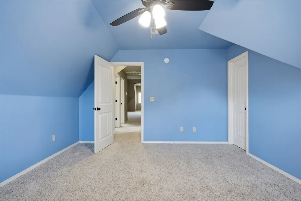 8210 S 14th Place Broken Arrow, OK 74011