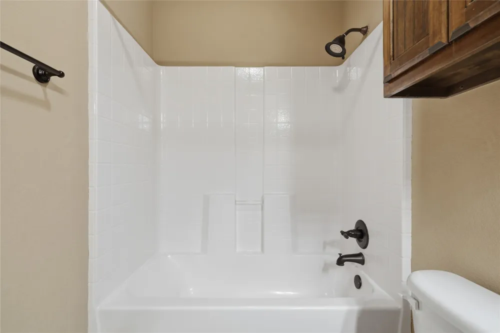 8210 S 14th Place Broken Arrow, OK 74011