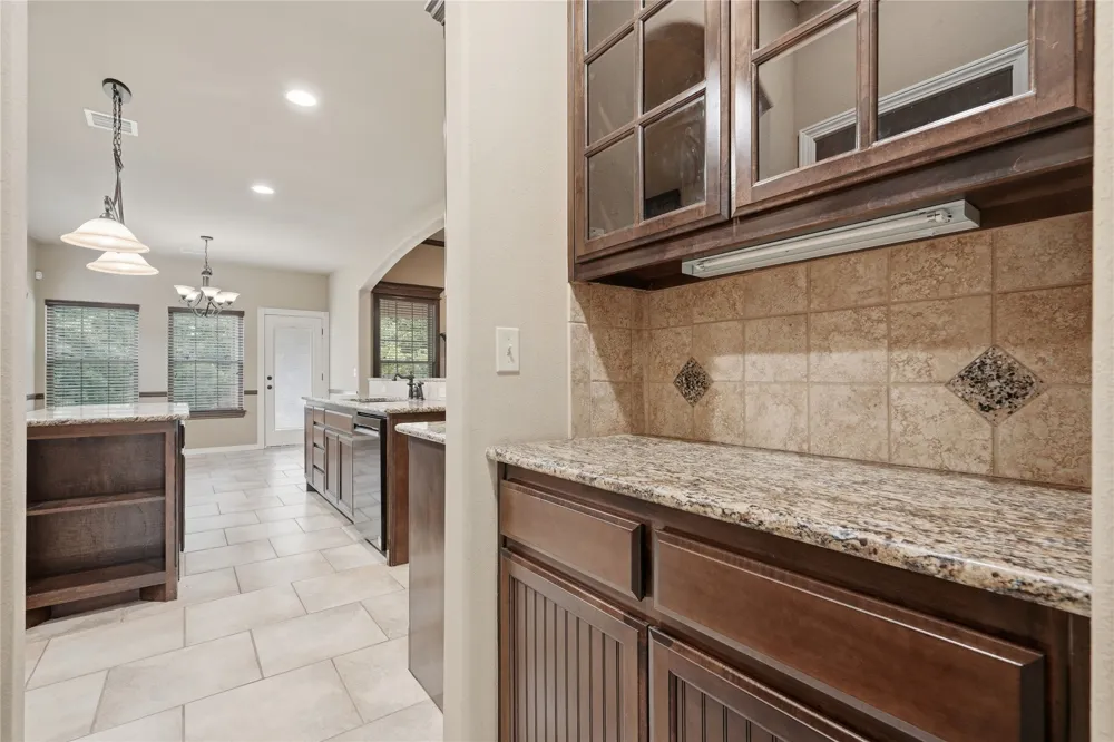 8210 S 14th Place Broken Arrow, OK 74011