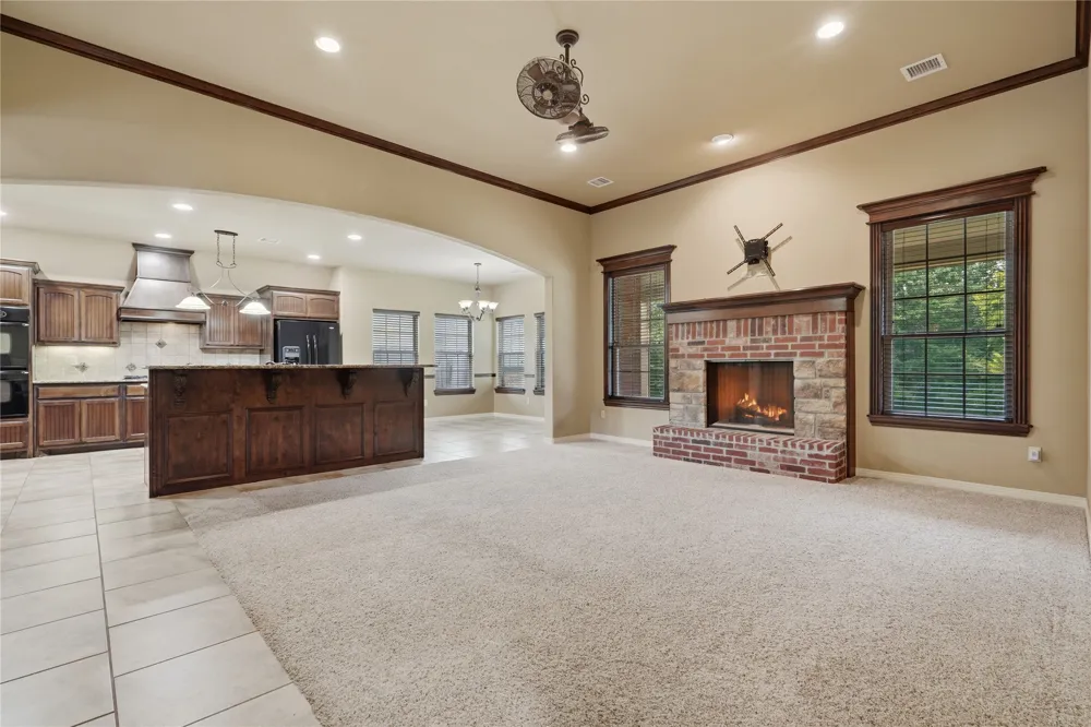 8210 S 14th Place Broken Arrow, OK 74011