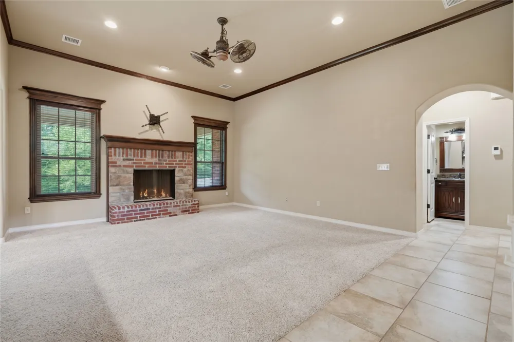 8210 S 14th Place Broken Arrow, OK 74011