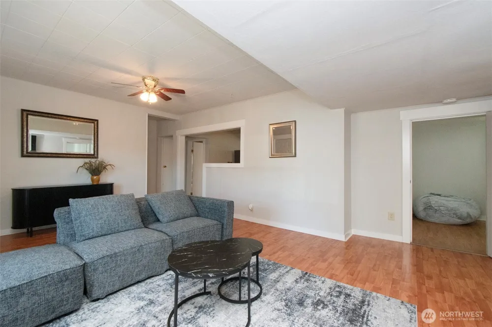 1031 W Glenwood Street Port Angeles, WA 98363