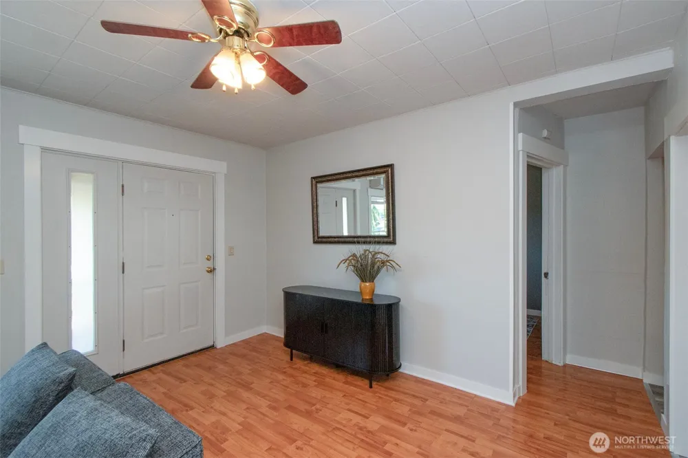 1031 W Glenwood Street Port Angeles, WA 98363