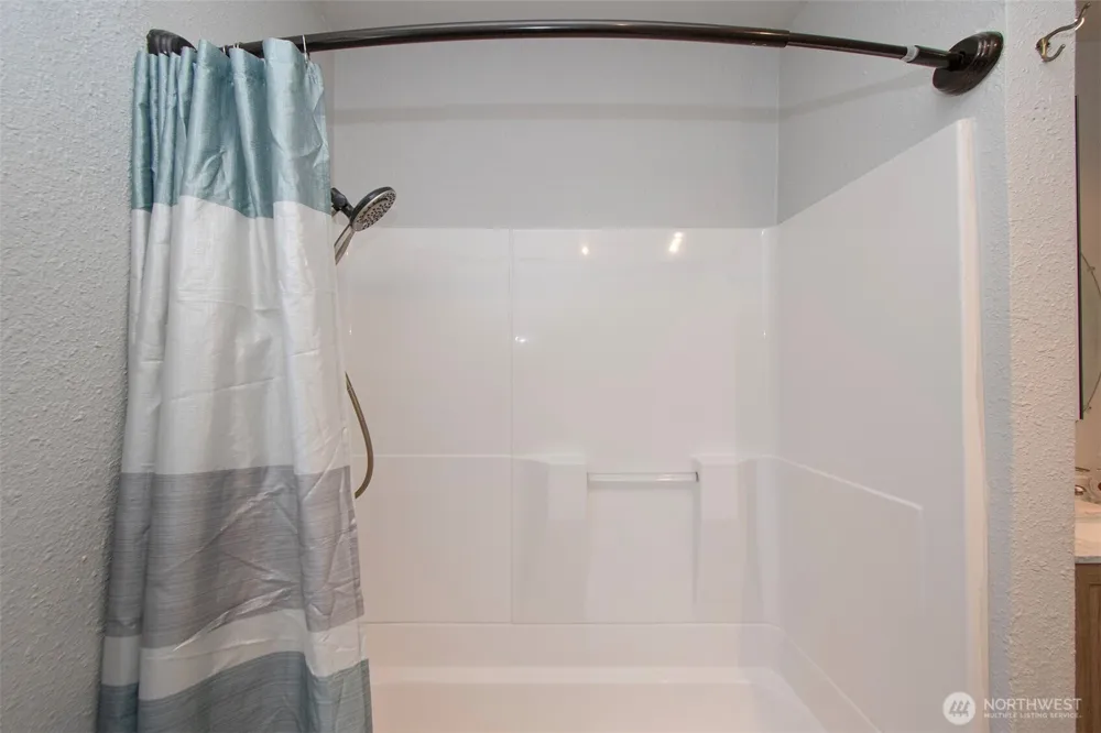 1031 W Glenwood Street Port Angeles, WA 98363