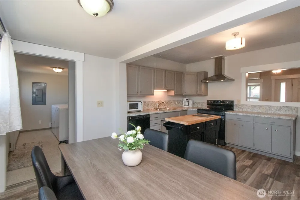 1031 W Glenwood Street Port Angeles, WA 98363