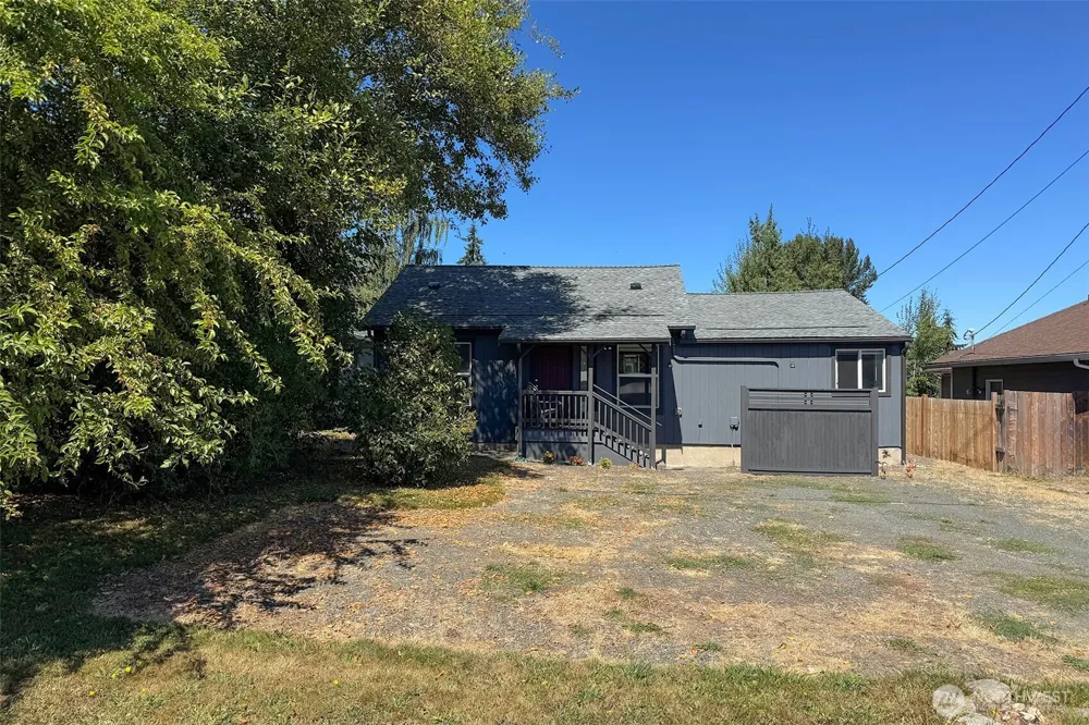 1031 W Glenwood Street Port Angeles, WA 98363