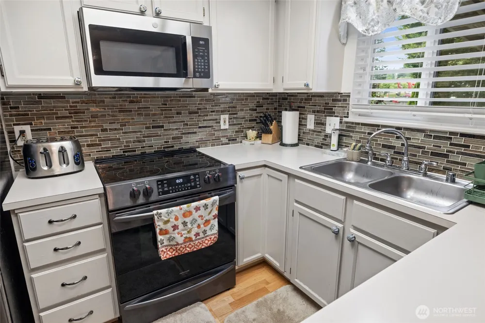 7103 Church Creek Circle NW Stanwood, WA 98292