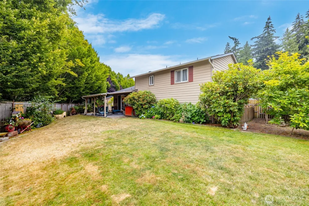 7103 Church Creek Circle NW Stanwood, WA 98292