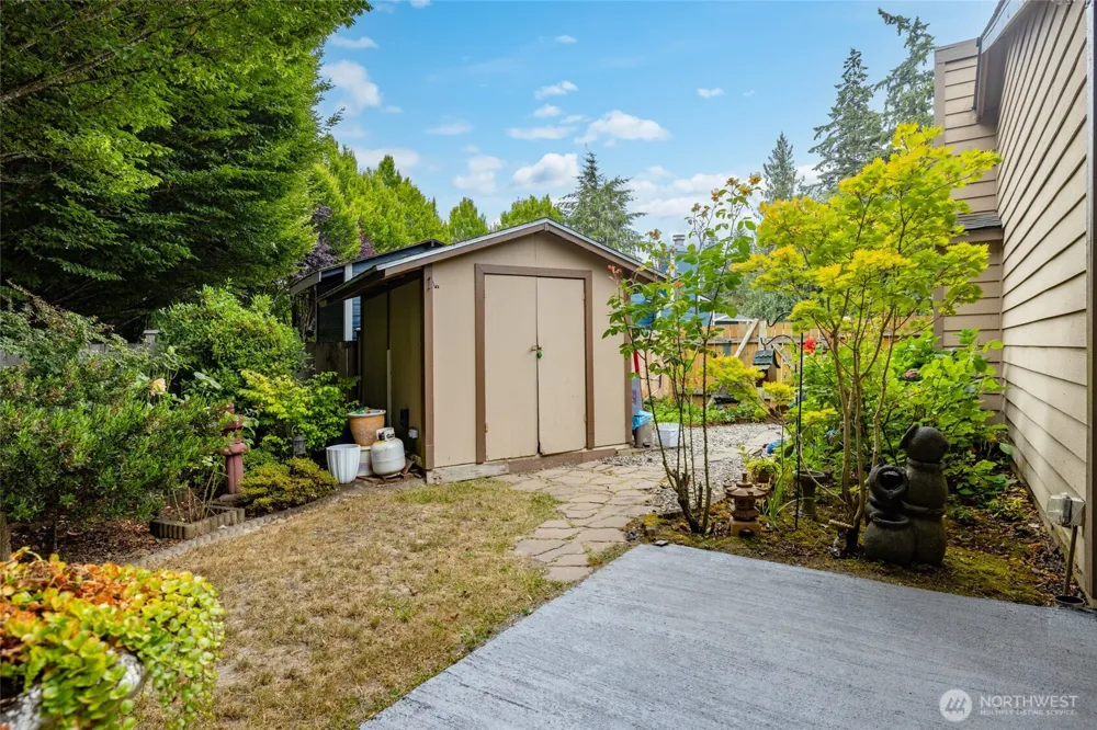 7103 Church Creek Circle NW Stanwood, WA 98292