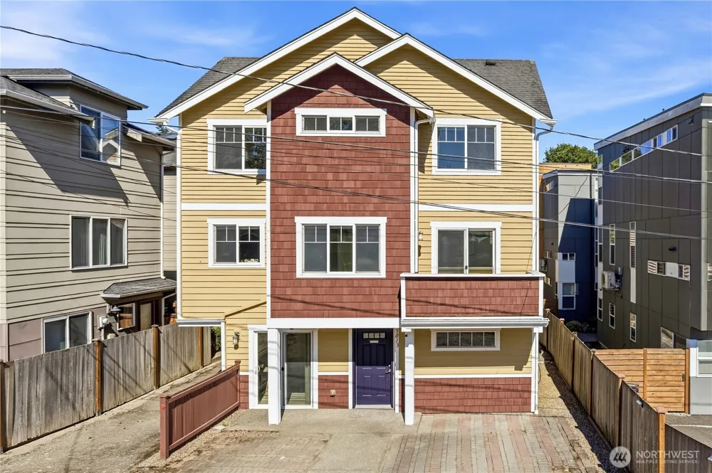 5013 40th Avenue NE Seattle, WA 98105