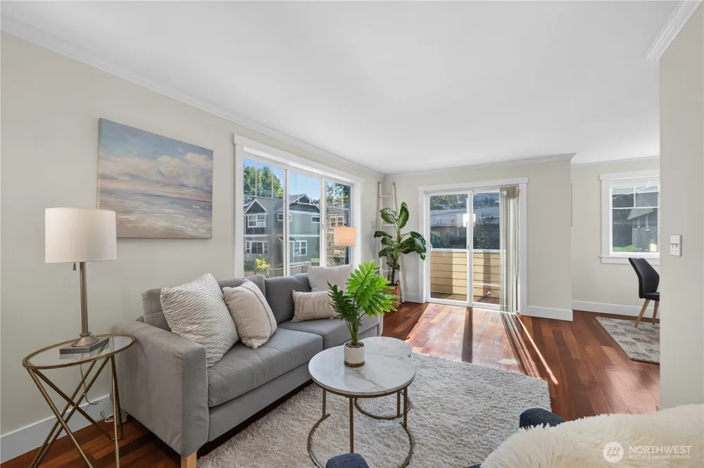 5013 40th Avenue NE Seattle, WA 98105