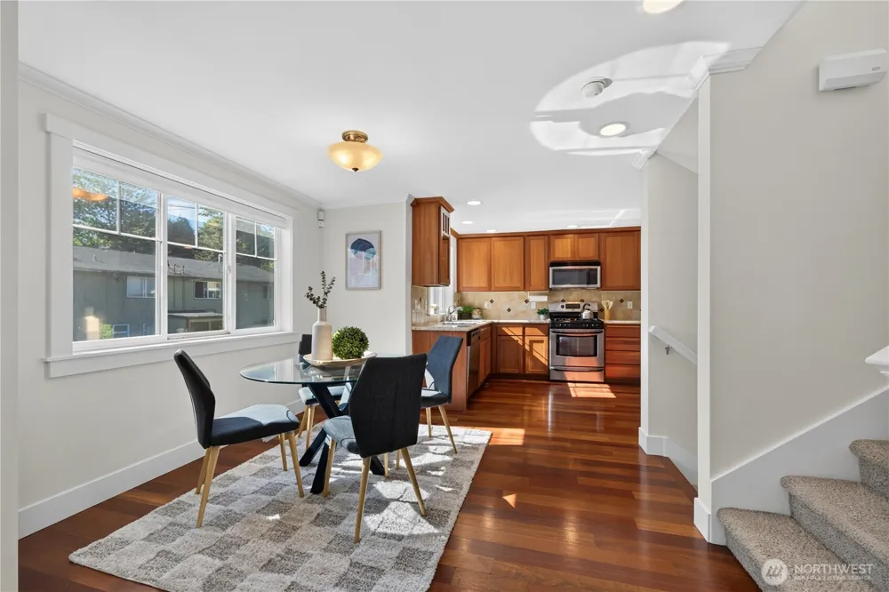 5013 40th Avenue NE Seattle, WA 98105