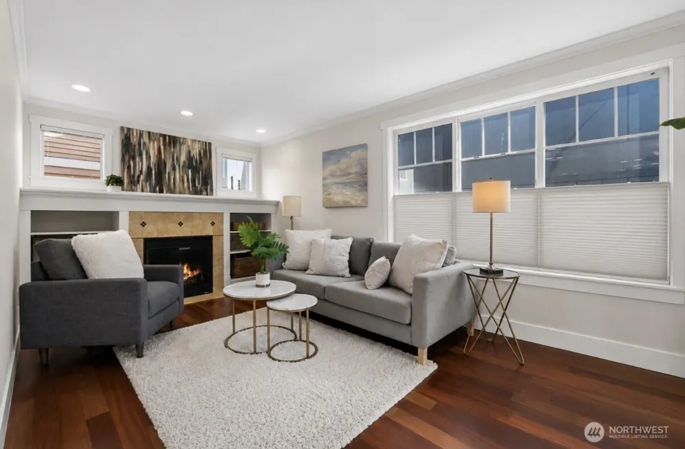 5013 40th Avenue NE Seattle, WA 98105