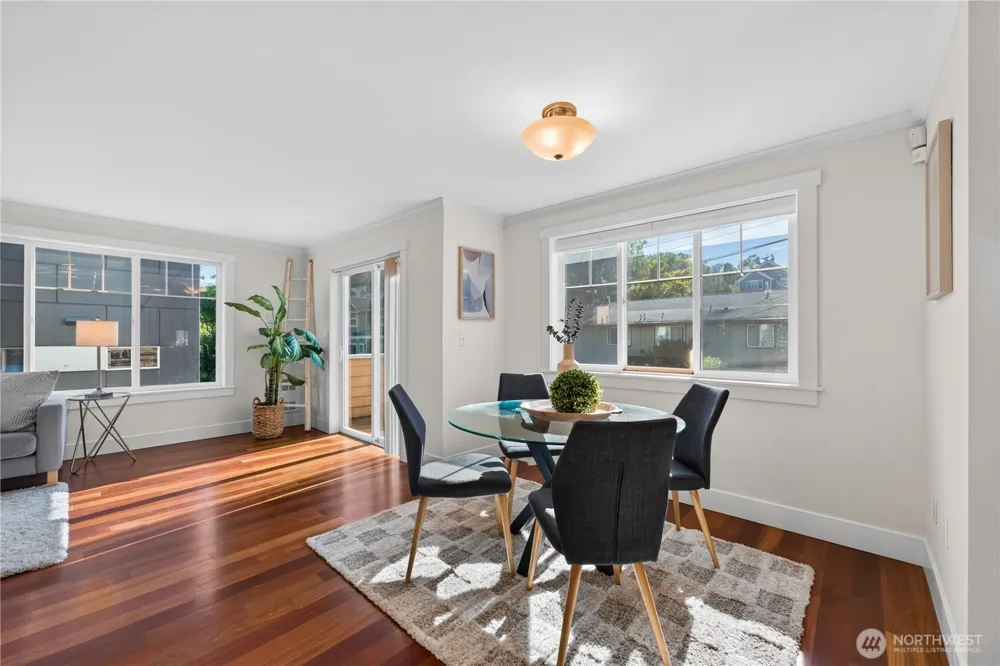 5013 40th Avenue NE Seattle, WA 98105