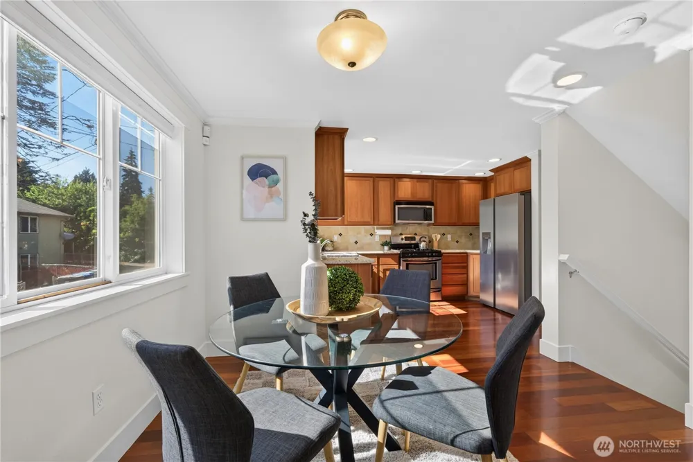 5013 40th Avenue NE Seattle, WA 98105