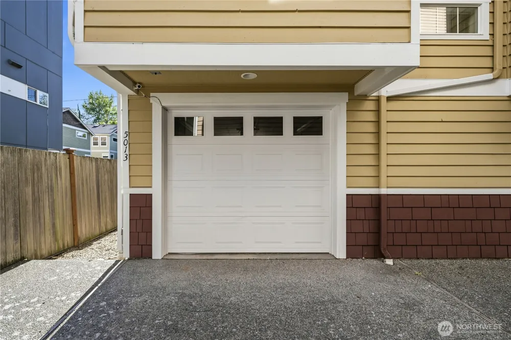 5013 40th Avenue NE Seattle, WA 98105