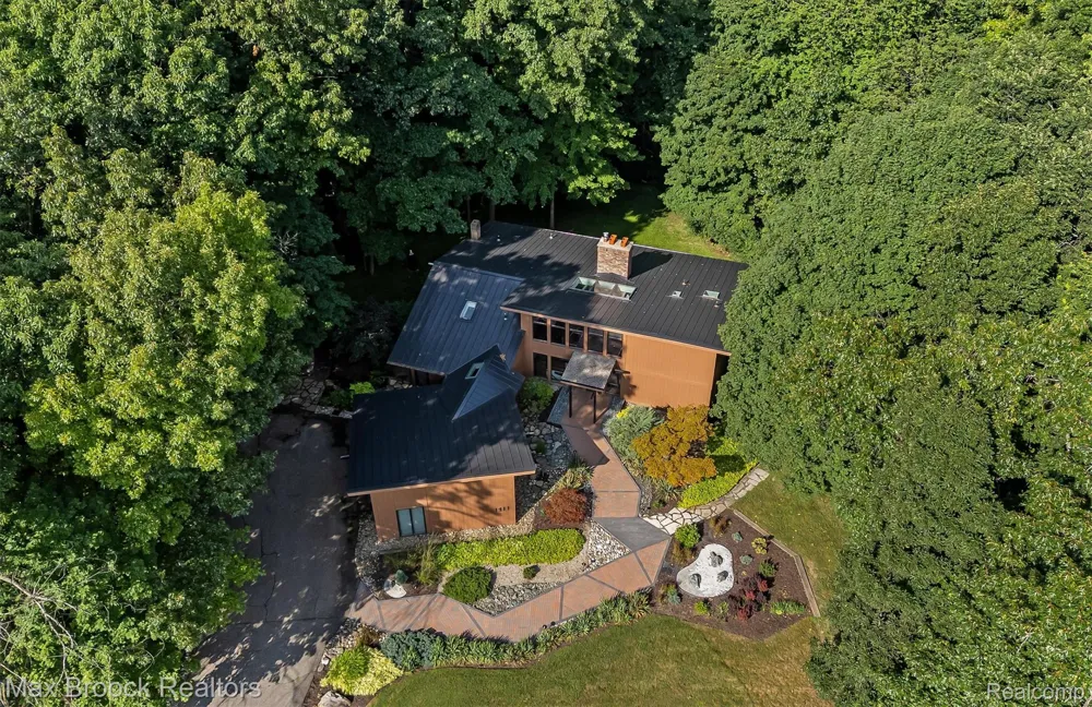 1211 Kensington Road Bloomfield Hills City, MI 48304
