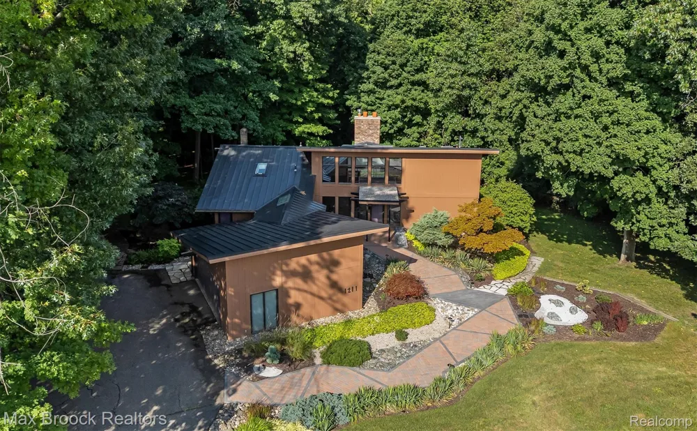 1211 Kensington Road Bloomfield Hills City, MI 48304