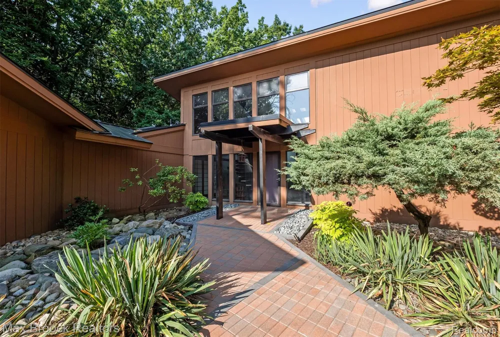 1211 Kensington Road Bloomfield Hills City, MI 48304