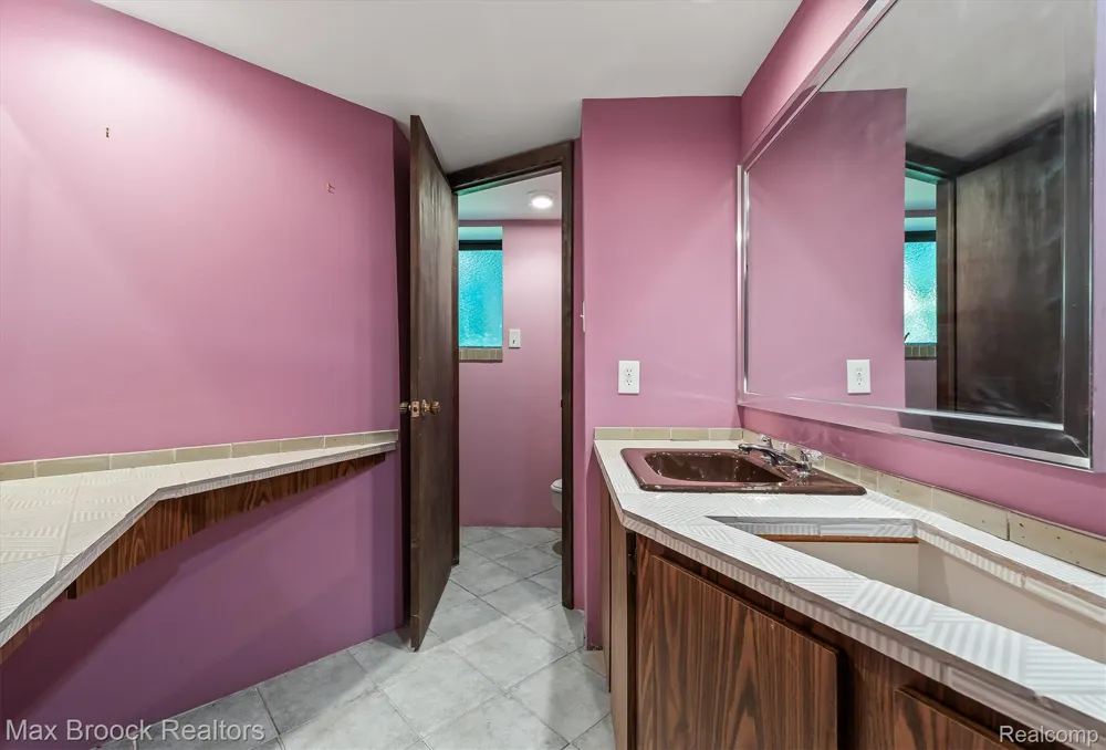 1211 Kensington Road Bloomfield Hills City, MI 48304