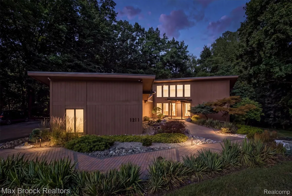 1211 Kensington Road Bloomfield Hills City, MI 48304
