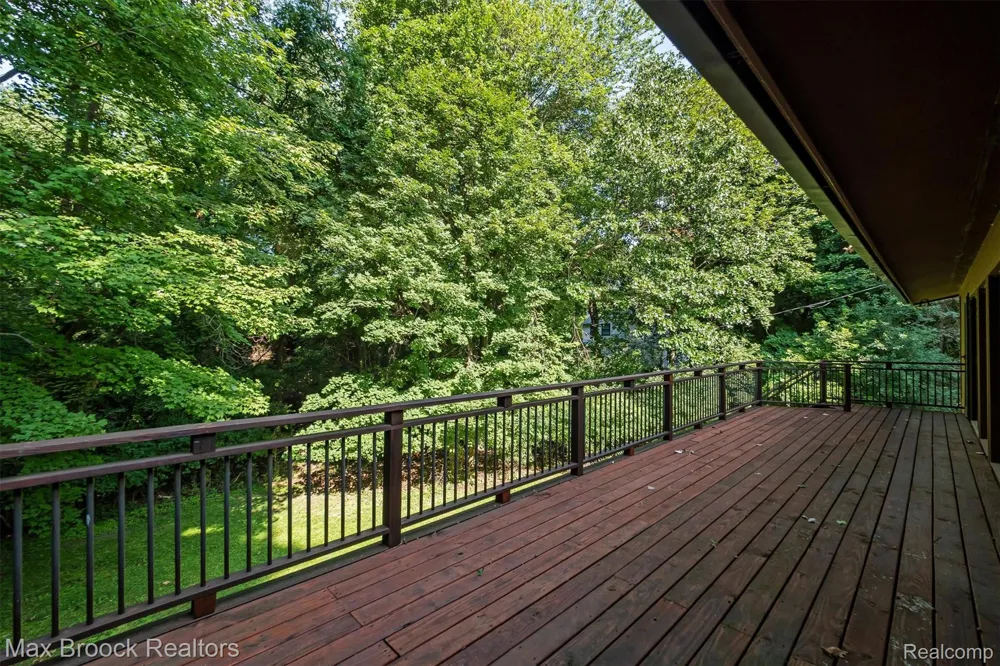 1211 Kensington Road Bloomfield Hills City, MI 48304