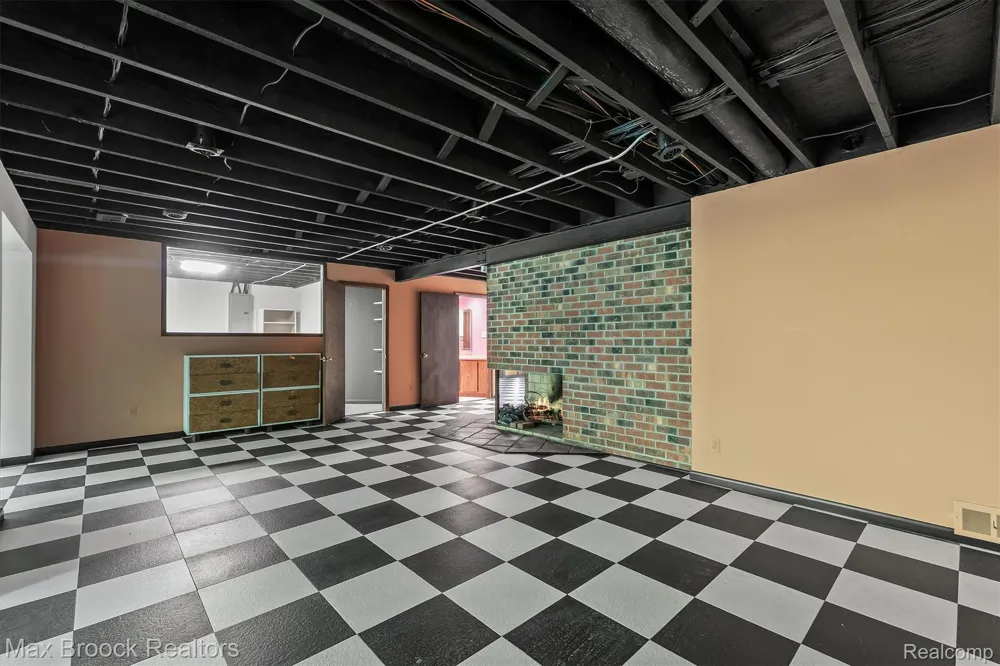 1211 Kensington Road Bloomfield Hills City, MI 48304