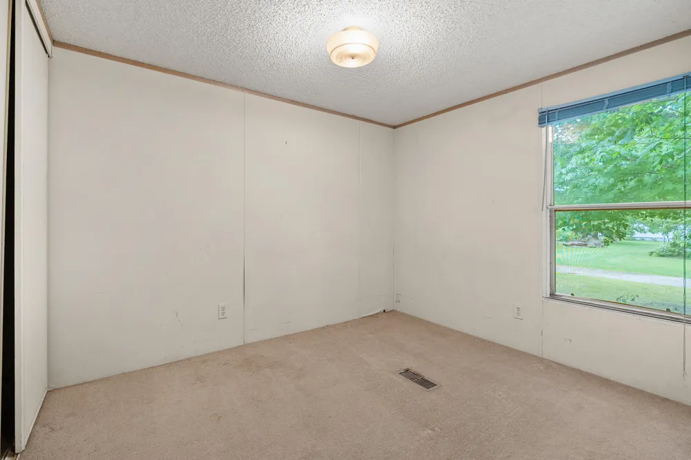 47528 84th Avenue Hamilton Township, MI 49045
