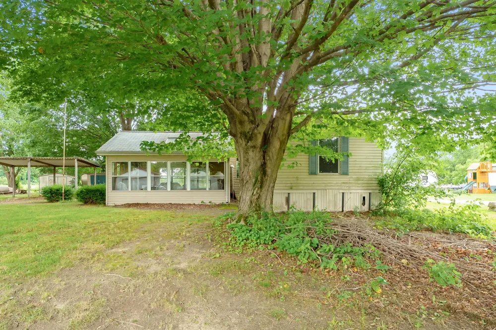 47528 84th Avenue Hamilton Township, MI 49045