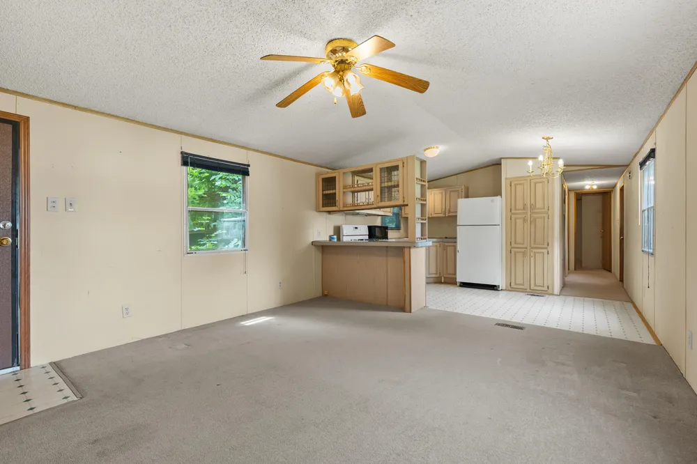 47528 84th Avenue Hamilton Township, MI 49045